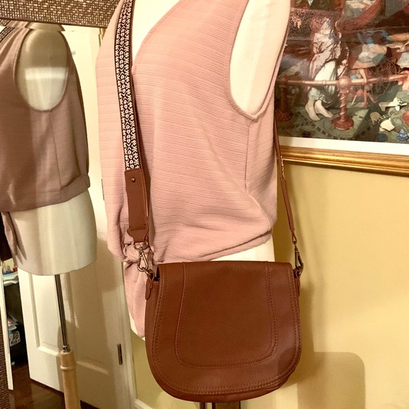 Carlos by Carlos Santana tan leather crossbody. Like new. - Picture 7 of 7